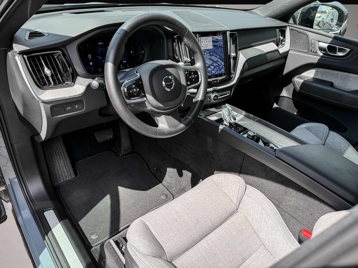 Bild 4 Volvo XC60 Ultimate Dark Recharge Plug-In Hybrid AWD T