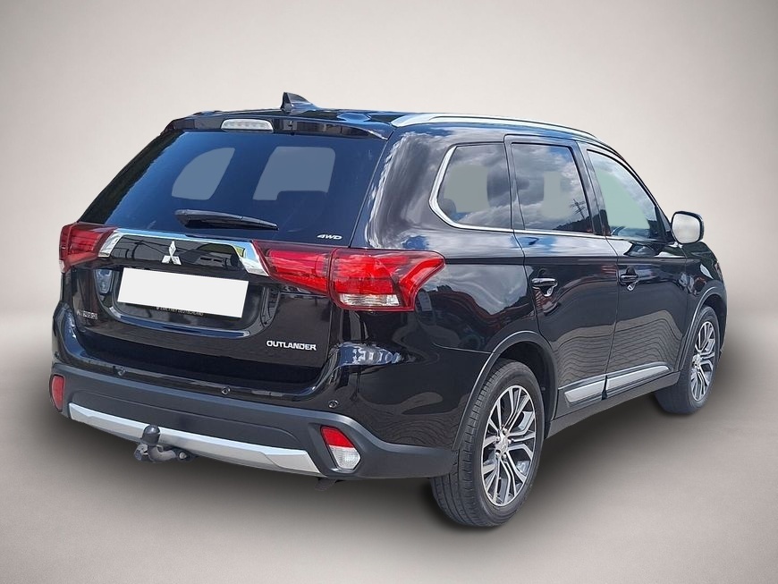 Bild 2 Mitsubishi Outlander 2.2 DI-D 4WD Aut. Top ACC RFC