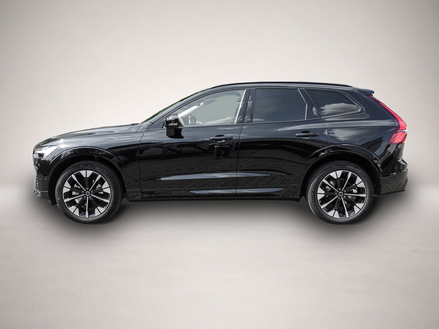 Bild 4 Volvo XC60 Plus Dark AWD B5 Benzin EU6e Licht-, Lagom-