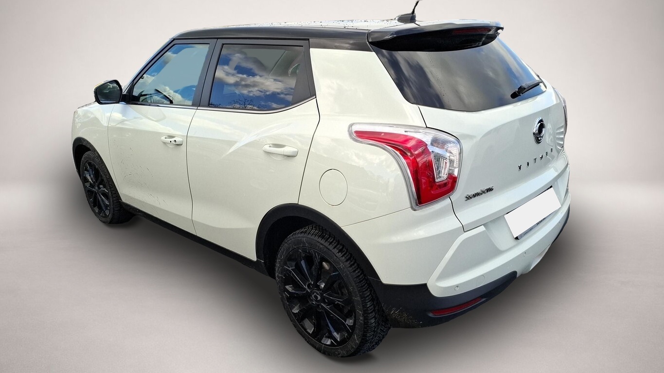 Bild 4 Ssangyong Tivoli 1.6 e-XGi 128 Black & White Nav PDC Temp
