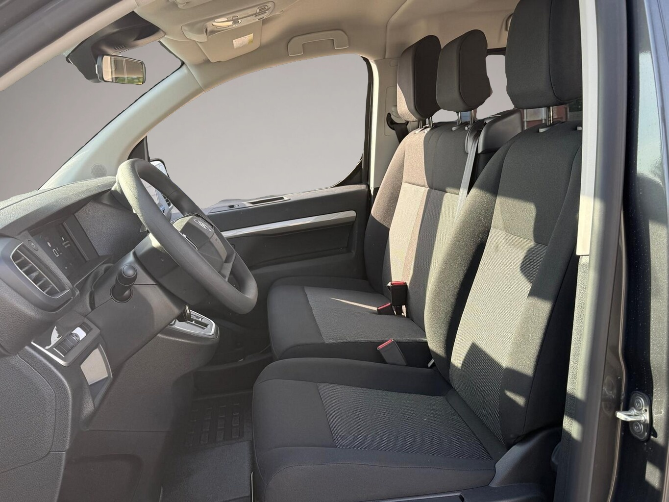 Bild 8 Citroën Spacetourer PLUS XL 9S KlimaP LED CarP PDC PrivG