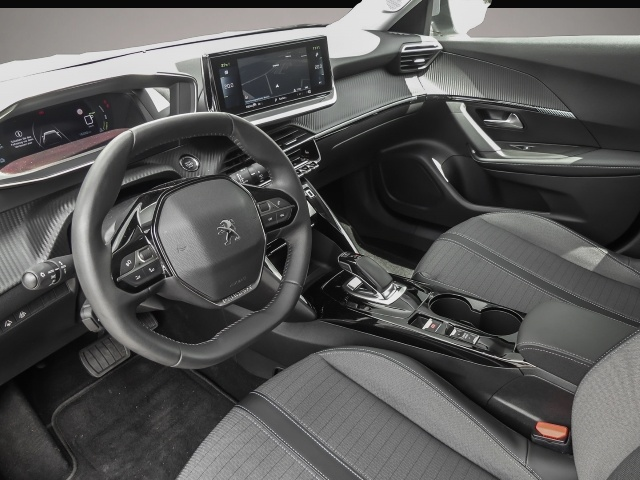 Bild 3 Peugeot 2008 e- Allure Pack Elektromotor Navi LED Apple