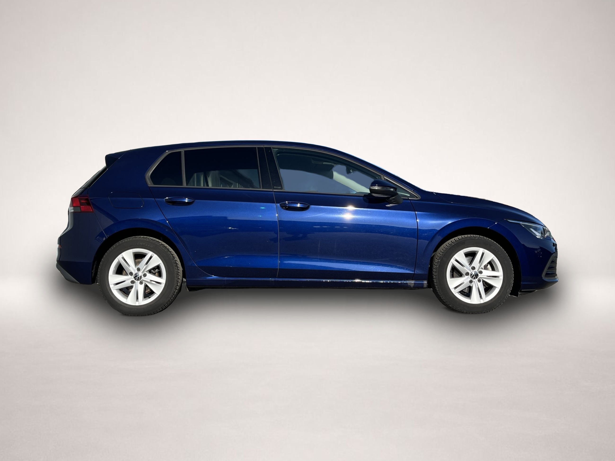 Fotografie 3 des Volkswagen Golf 2.0 TDI DSG Life Navi Trav.Assist RFK LR-HZ