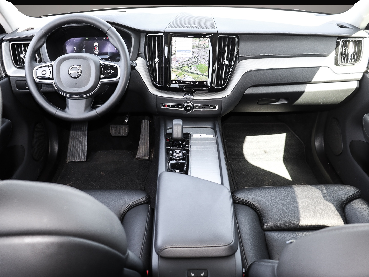 Bild 4 Volvo XC60 Ultimate Dark Recharge Plug-In Hybrid AWD T