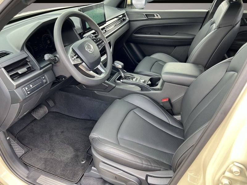 Bild 4 KGM Musso Grand Musso 2,2 e-Xdi Automatik 4x4 Style Navi+R