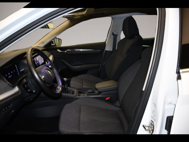 Skoda Octavia Octavia 4 IV Combi 2.0 TDI Style LED/Pano/AHK/He - Thumbnail 3