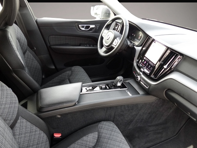 Bild 3 Volvo XC60 Momentum Pro 2WD AHK Digitales Cockpit Soun