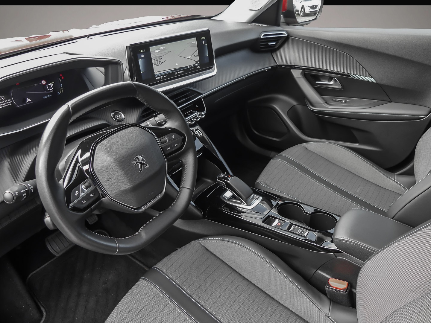 Bild 3 Peugeot 2008 e- Allure Pack Elektromotor 136 Navi Digita