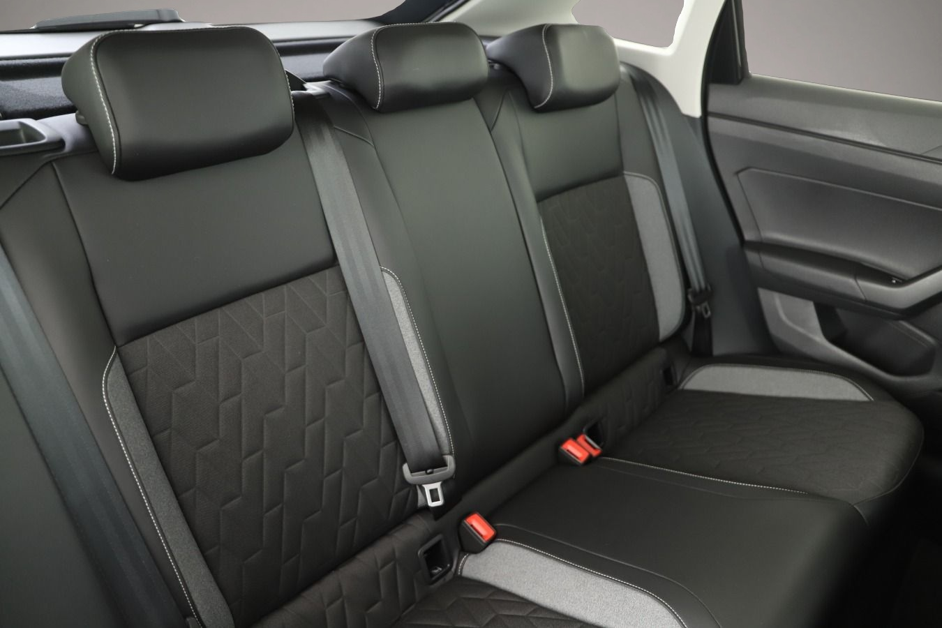 Bild 5 Volkswagen Taigo 1.0 TSI Goal LED/ACC/App/Navi