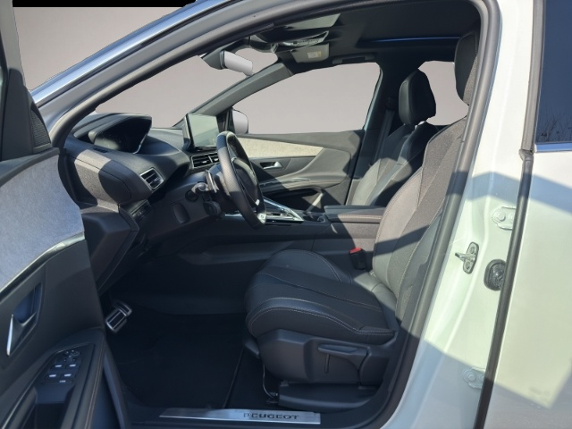 Bild 7 Peugeot 3008 GT EAT8 SCHIEBEDACH NAVI SHZ PDC 360°KAMERA
