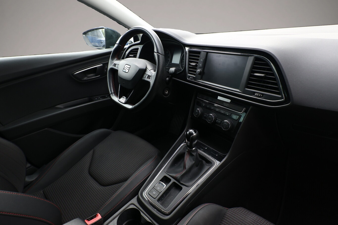 Bild 7 Seat Leon ST 1.5 TSI 130 FR LED PDC 18Z SHZ FullLink