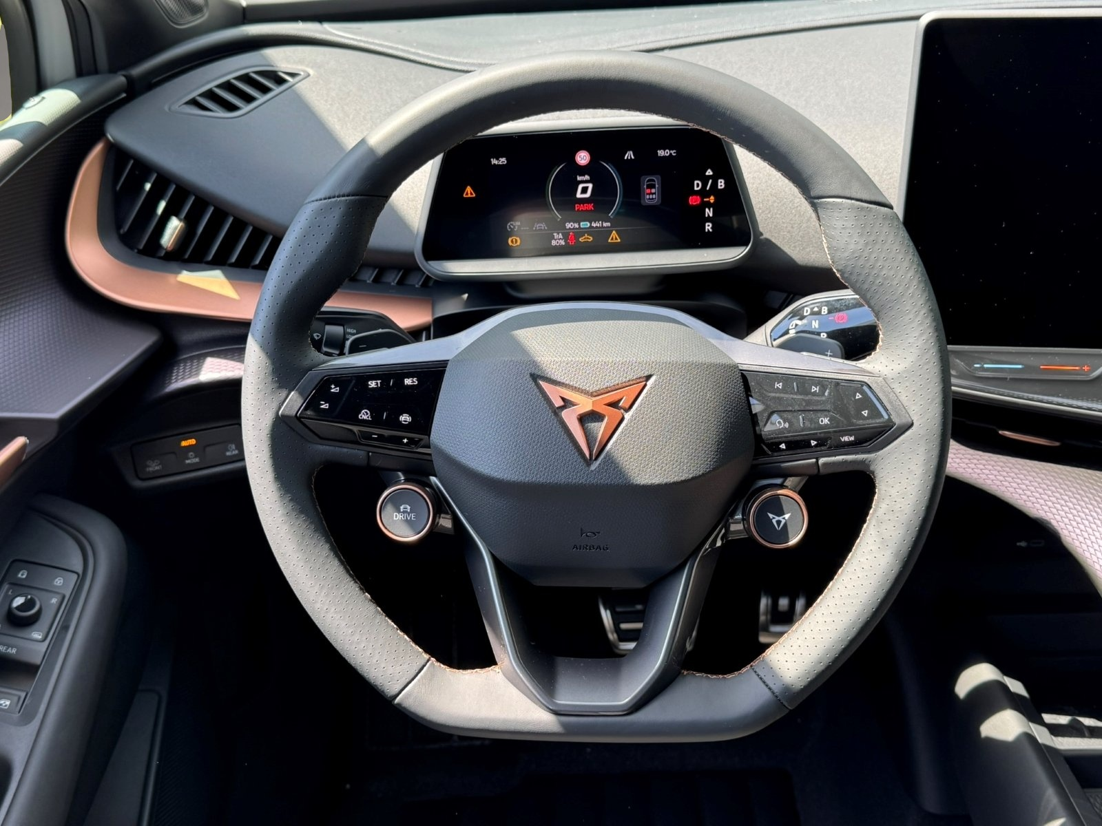 Bild 4 Cupra Tavascan VZ 82 kWh MATRIX-LED NAVI WÄRMEPUMPE AC
