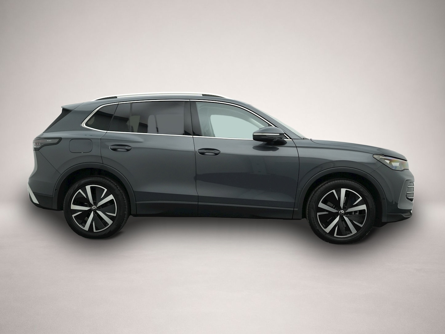 Bild 6 Volkswagen Tiguan 2.0 TDI DSG Elegance AHK PANO NAVI ALU19