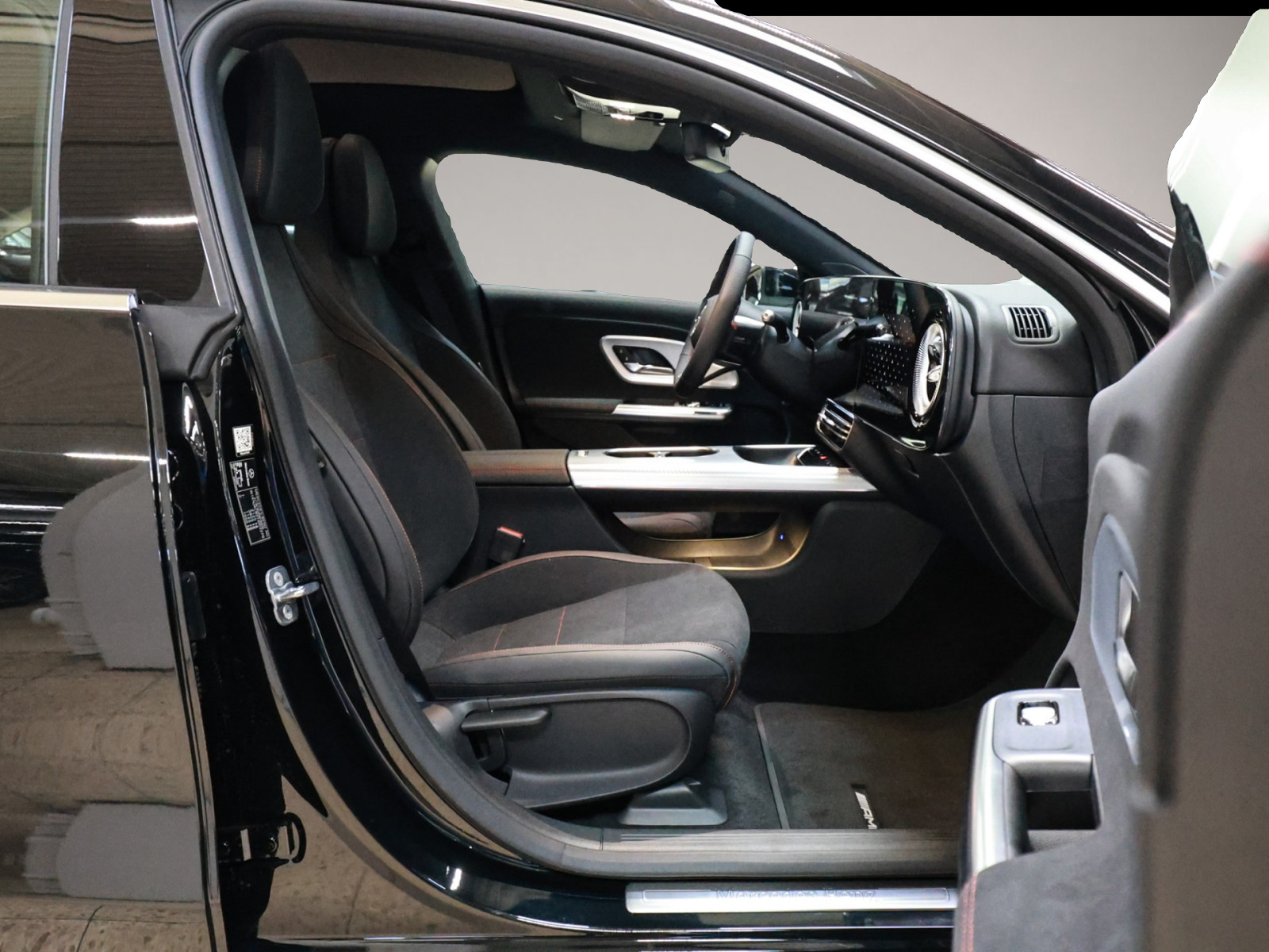 Bild 2 Mercedes-Benz CLA 180