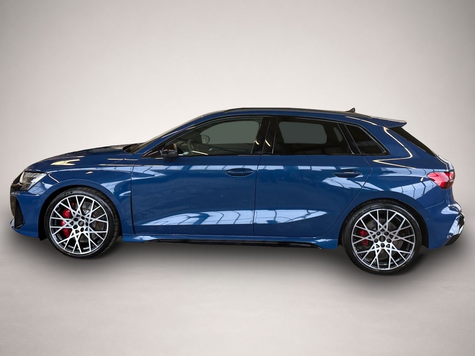 Fotografie 2 des Audi RS3 RS 3 Sportback qu.S-tronic Schwarzpaket+