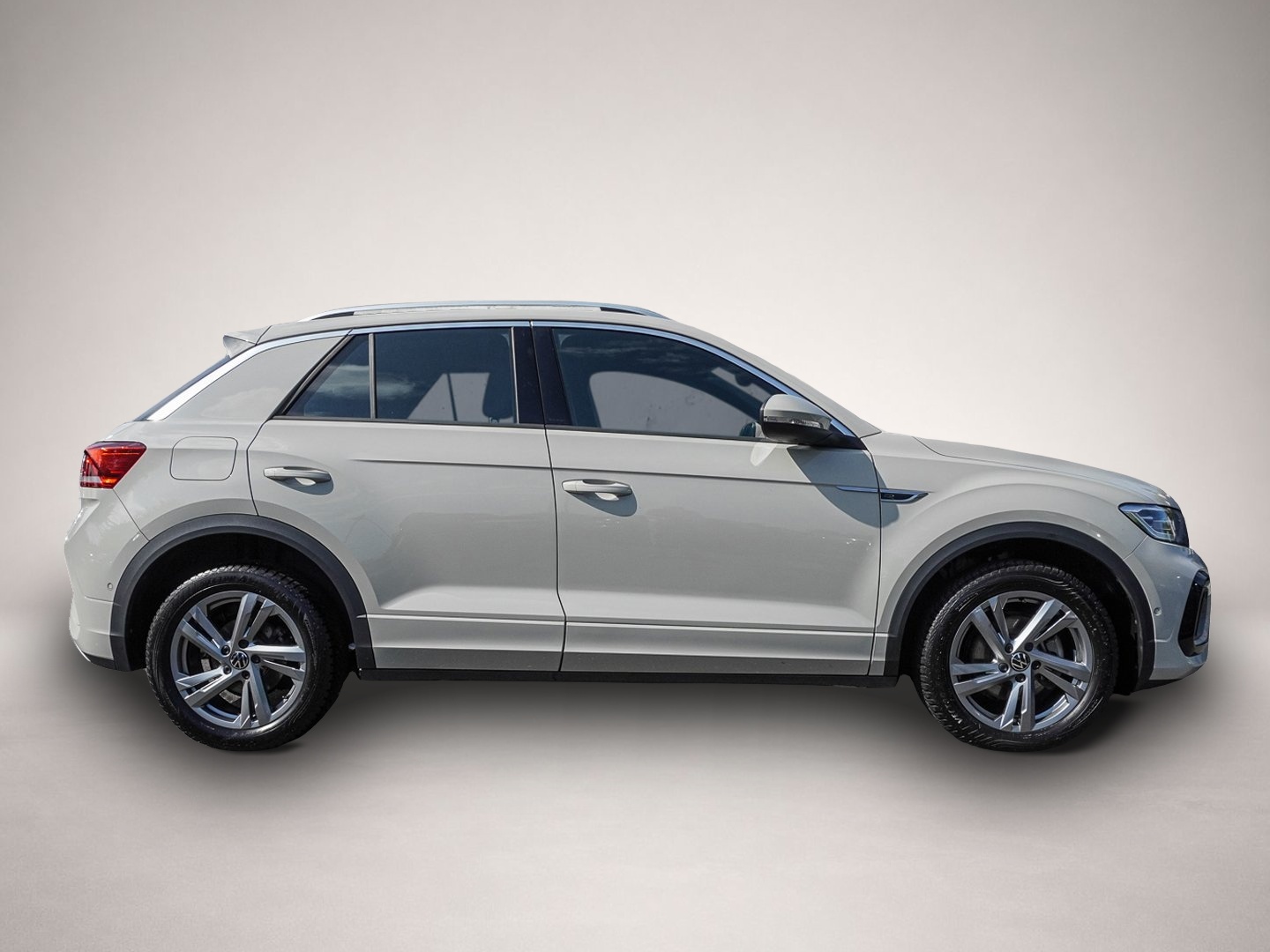 Bild 4 Volkswagen T-ROC 1.5 TSI DSG R-Line ACC LED PARKASS