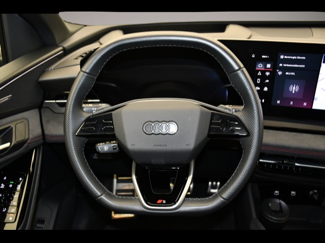 Fotografie 5 des Audi Q6 e-tron quattro edition one grey Matrix/Luft/B