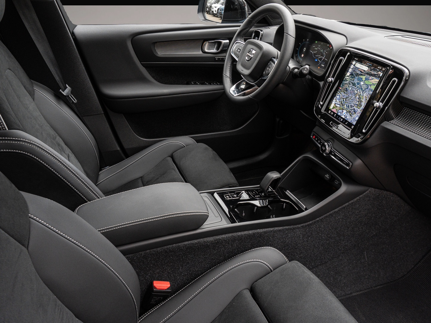 Bild 7 Volvo XC40 Plus Dark 2WD El. Panodach Digitales Cockpi