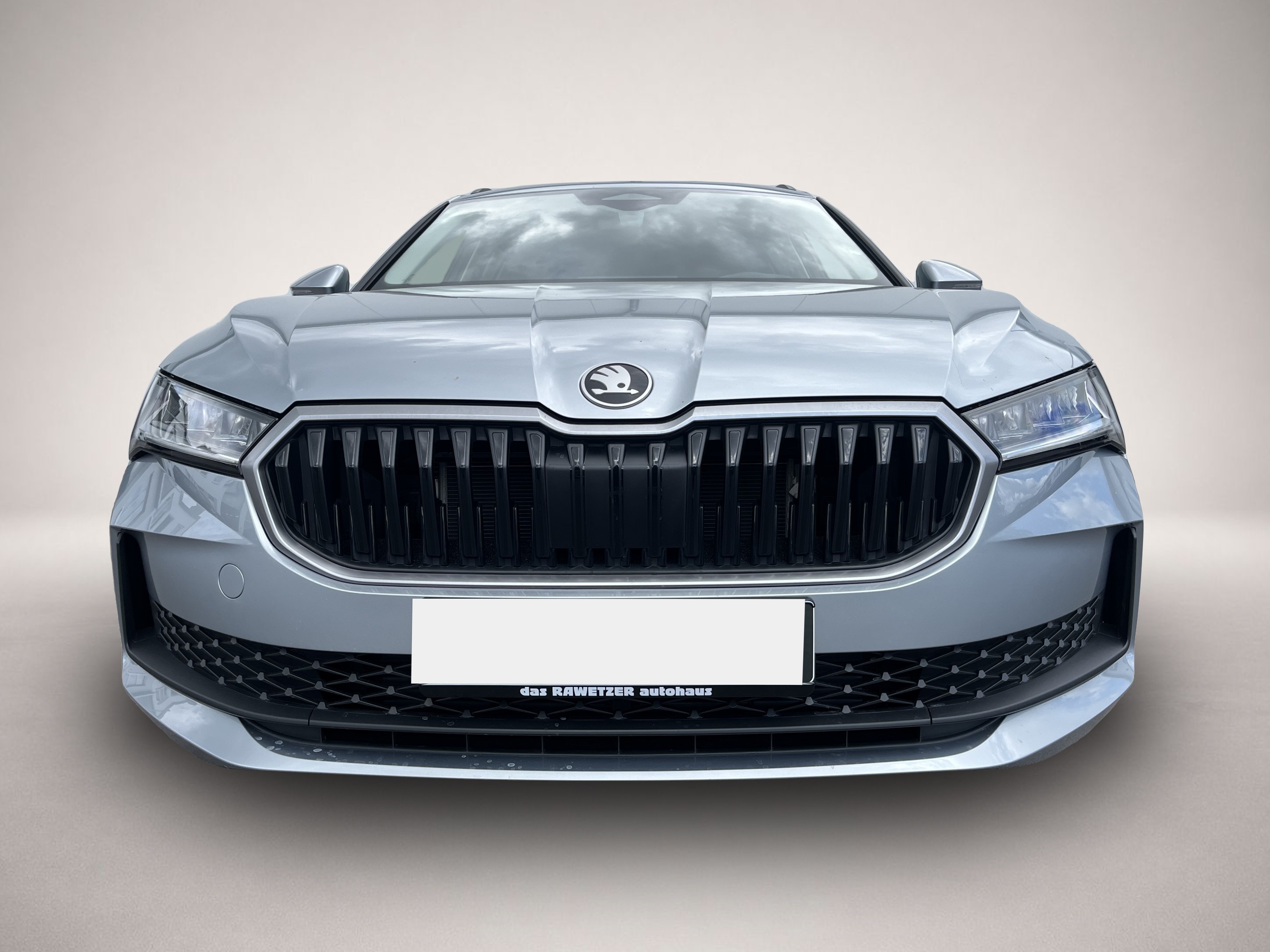 Bild 3 Skoda Superb Combi 2.0 TDI DSG Essence 188¤ m.20% Anz.