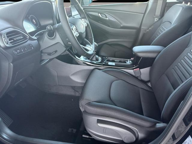 Bild 4 Hyundai i30 Comfort Plus 1.0 T-GDI Navi / PDC V+H mit K.