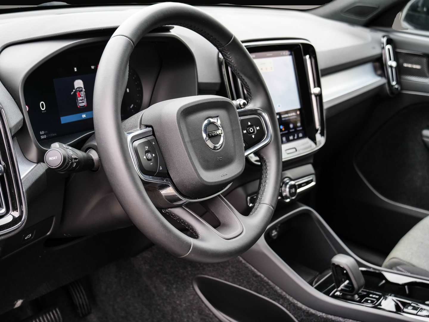 Bild 3 Volvo XC40 Plus Dark 2WD StandHZG Digitales Cockpit Me