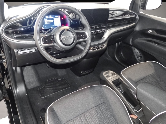 Bild 4 Fiat 500e Icon 42 kWh // Style-Paket // Komfort-Paket
