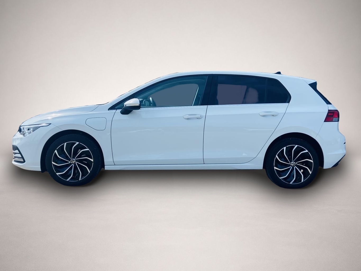 Fotografie 2 des Volkswagen Golf 1.4 TSI DSG eHybrid APP-CONNECT+ACTIVE-INFO