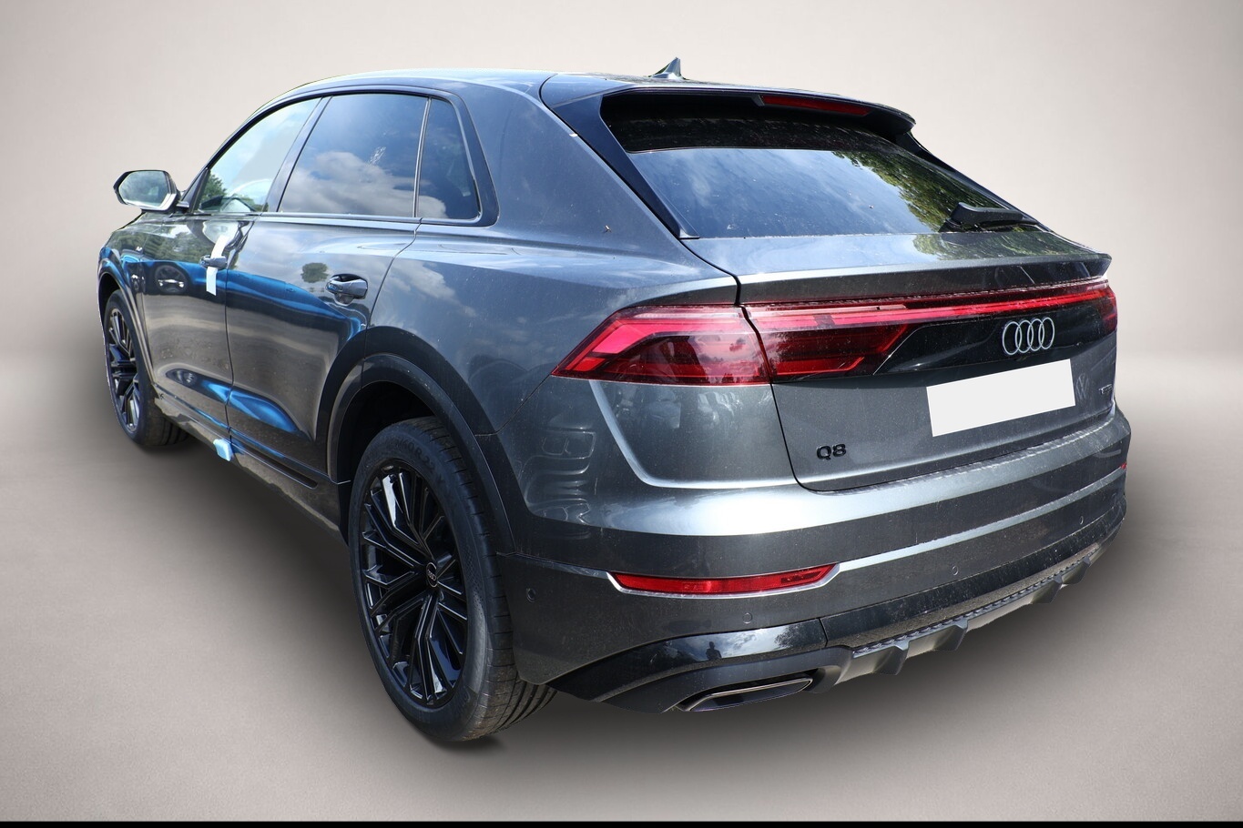 Bild 4 Audi Q8 2xS line AssistenzP+ 22Z Laser Pano AHK Klim4