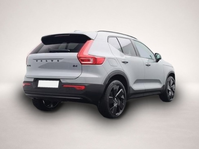 Fotografie 4 des Volvo XC40 2.0 Black Edition Plus B4 Mild-Hybrid 197.