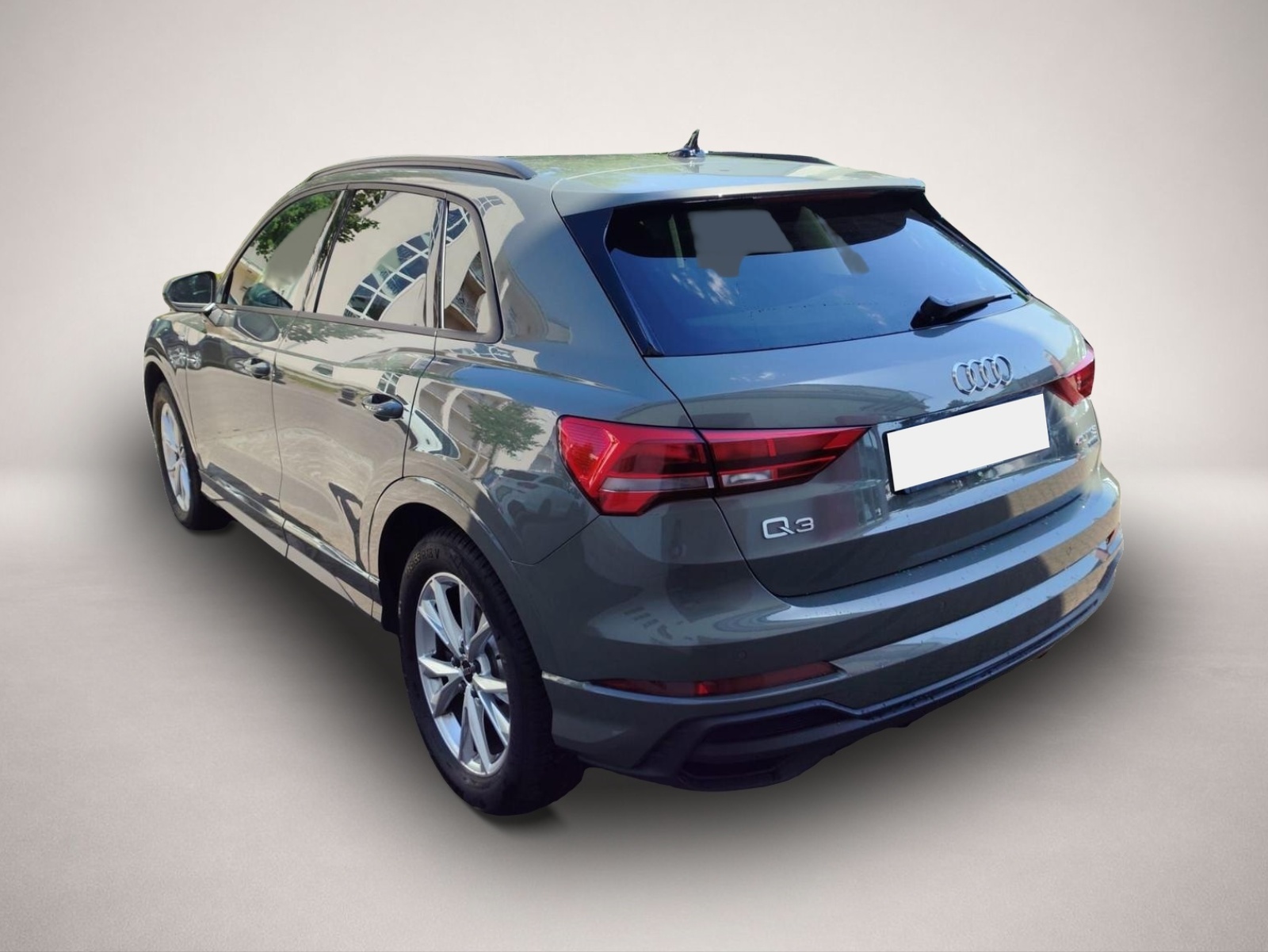 Bild 4 Audi quattro Q3 40TFSI quattro S-Line Pano App Kessy SHZ