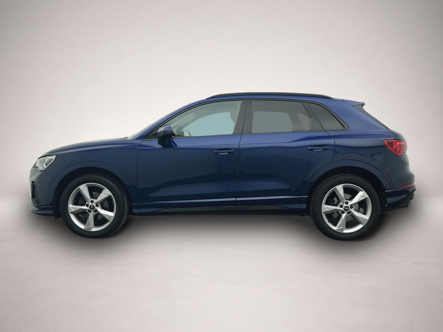 Bild 2 Audi Q3 35 TDI S-tronic s-line 5-J-GAR AHK BUSINESS