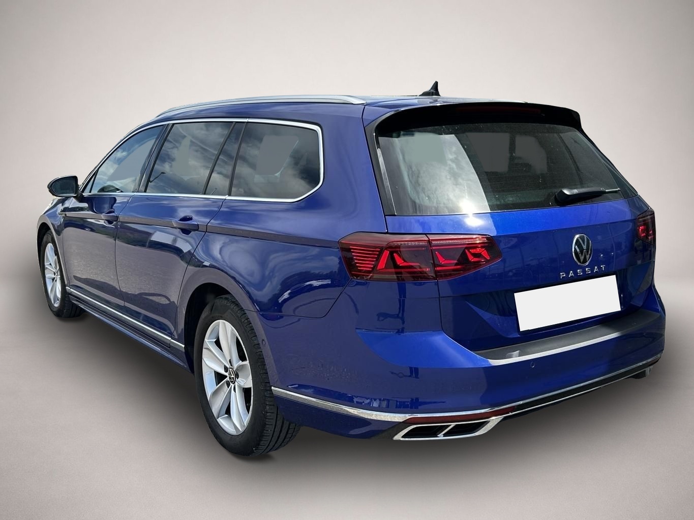 Bild 3 Volkswagen Passat Variant 2.0 TDI DSG R-Line AHK+HEAD-UP+AP