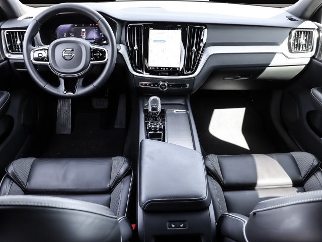 Bild 4 Volvo V60 Cross Country Cross Country Plus AWD B4 Dies