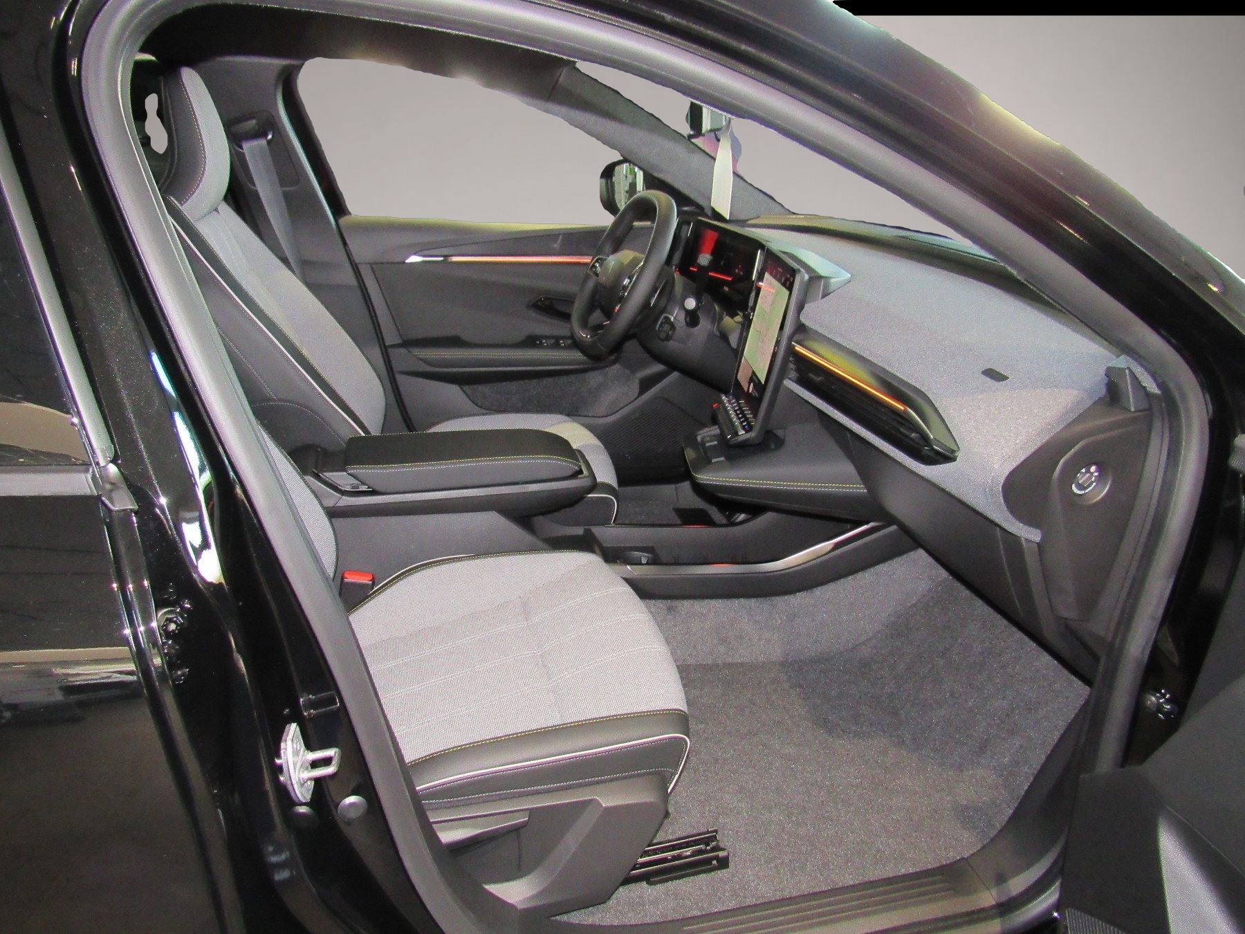 Bild 4 Renault Scenic E-TECH Techno 220 PS Long Range