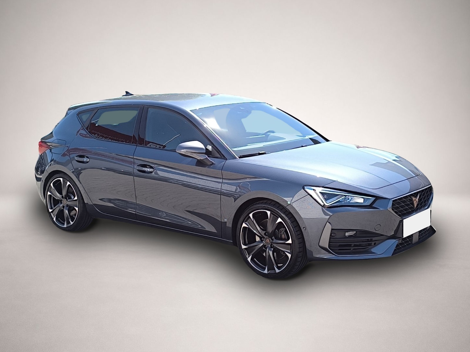 Fotografie 3 des Cupra Leon 2.0 TSI DSG VZ KAMERA+19+LED+NAVI+SHZ+GRA