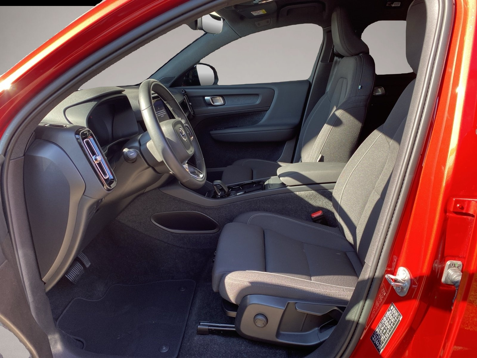 Bild 7 Volvo C40 Plus Pure Electric WiPa*Pano*SHZ*StHzg*RFK*