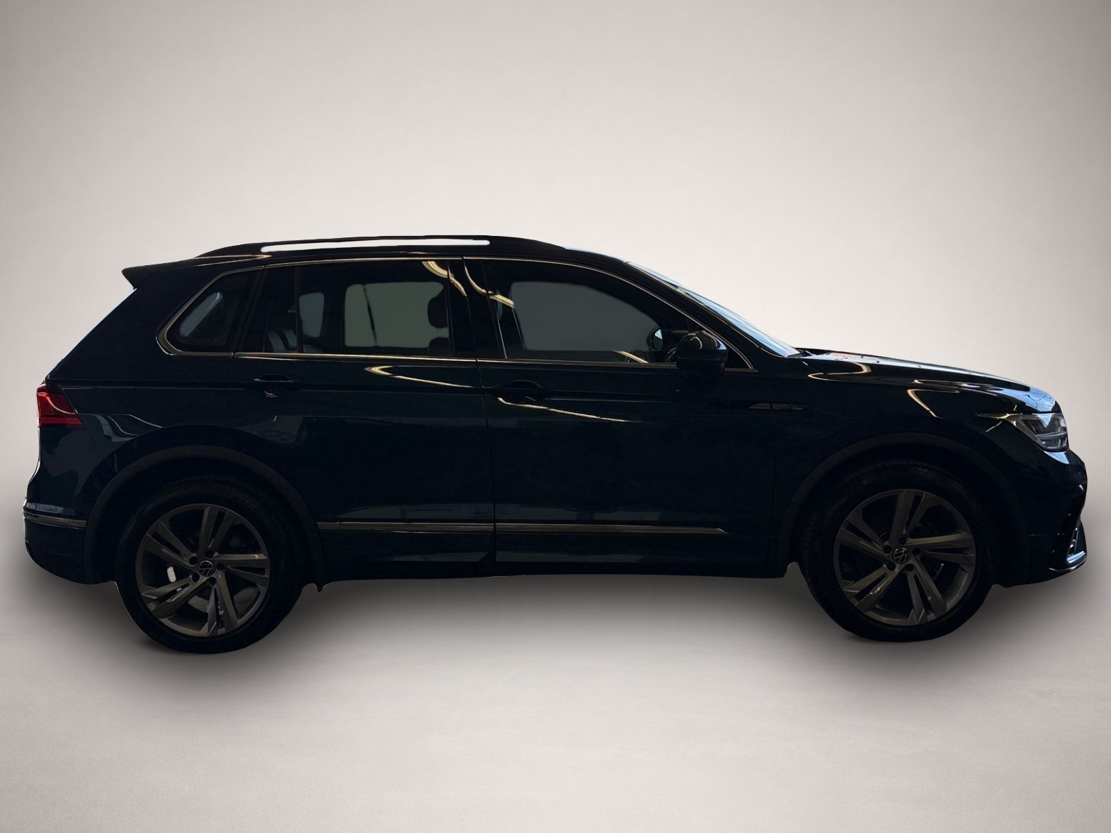 Fotografie 6 des Volkswagen Tiguan 1.5 eTSI DSG R-Line *AHK*LED*Navi*