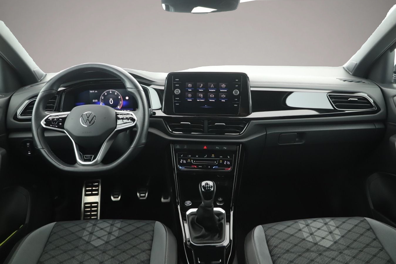 Bild 7 Volkswagen T-Roc 1.5 TSI R-Line IQ.Light/ACC/Standhzg/Kamer