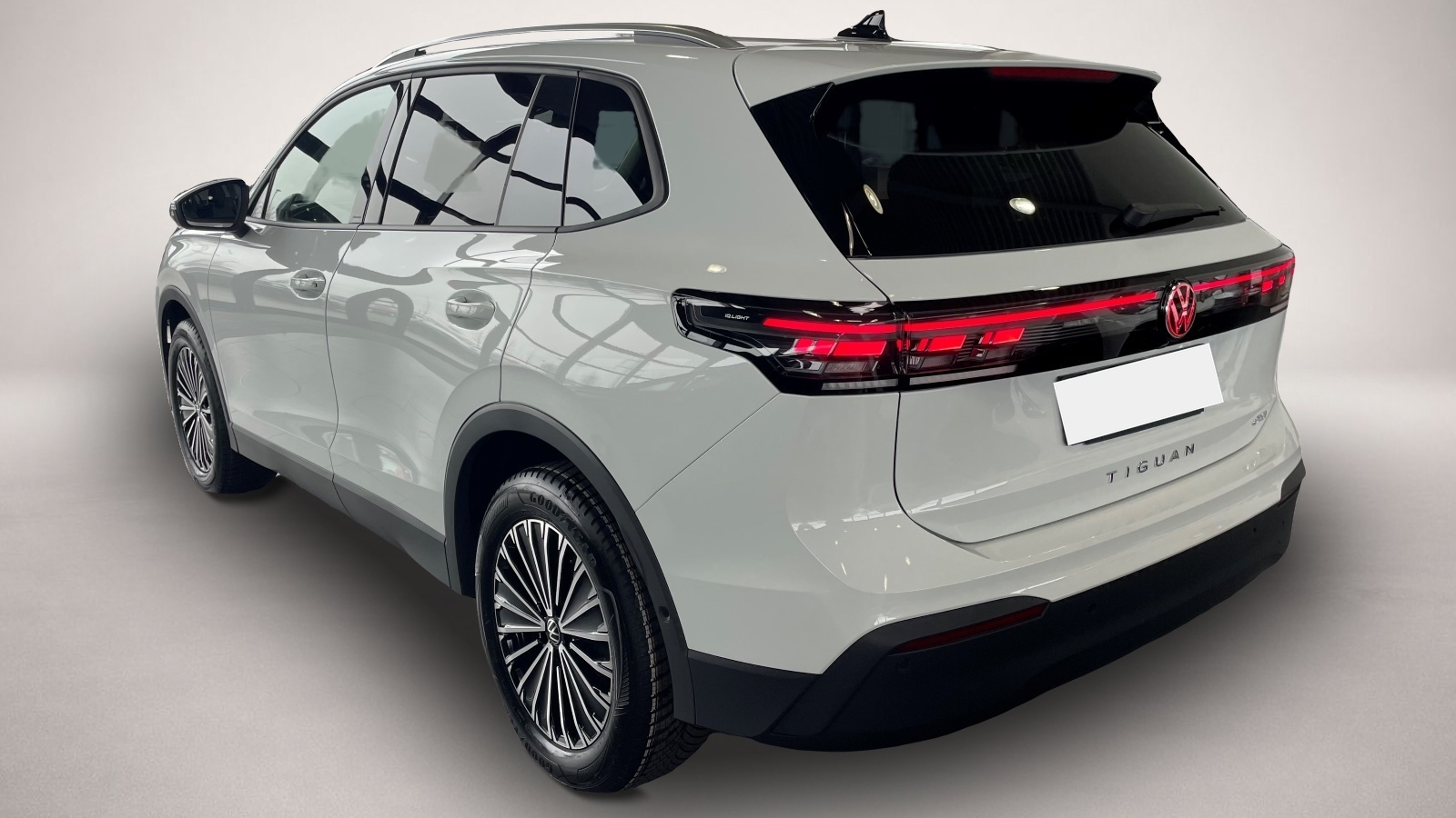 Bild 2 Volkswagen Tiguan 1.5 Prime el. AHK Navi Kamera IQ-Light Am