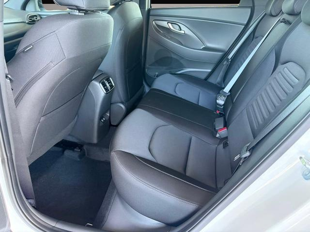 Bild 4 Hyundai i30 GO Plus 1.0 TGDI Comfort Plus / ACC / Totwinkel.