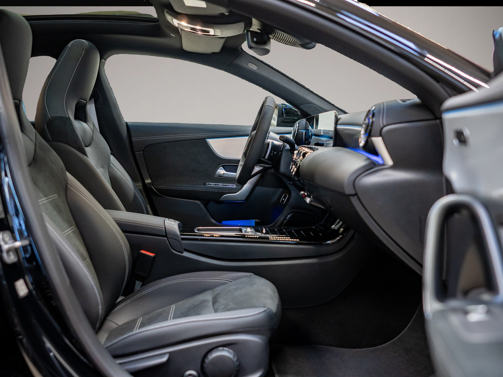 Bild 2 Mercedes-Benz CLA 180