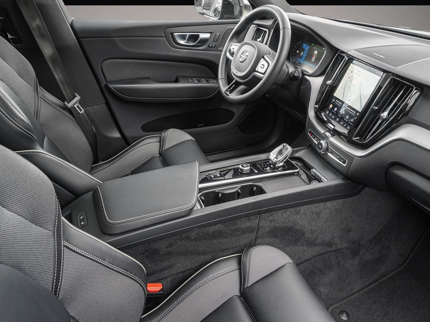 Bild 6 Volvo XC60 T6 AWD R Design Plug-In