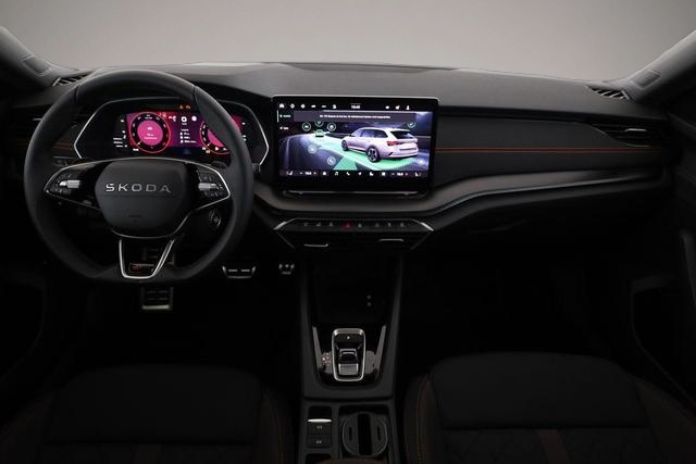 Fotografie 3 des Skoda Octavia 2.0 TSI 195 kW RS Octavia Combi RS 2.0 TSI DSG,.