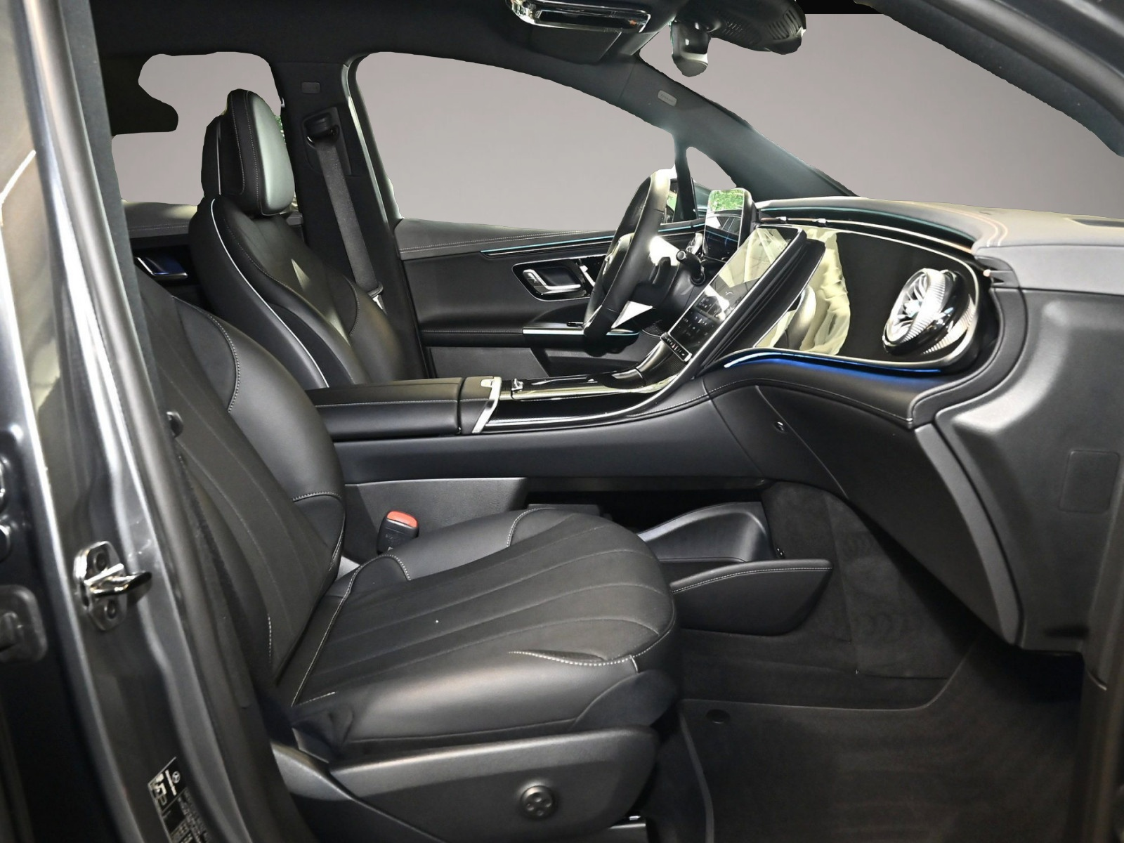 Vehicle image 0