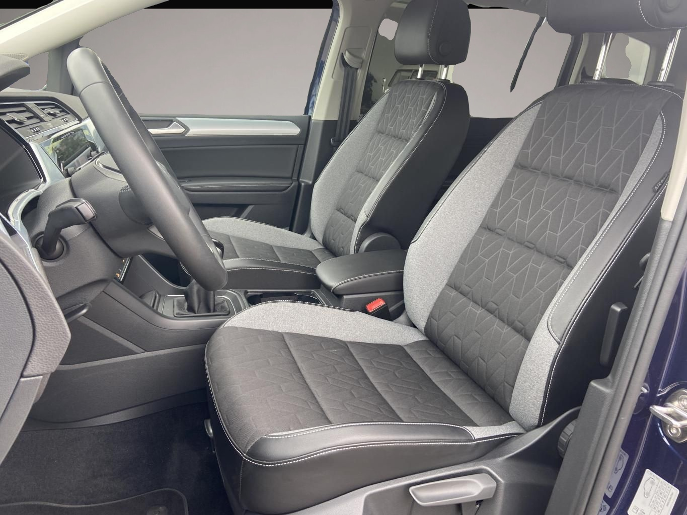 Bild 8 Volkswagen Touran 1.5 TSI COMFORTLINE GOAL 7-SITZER APP-CON