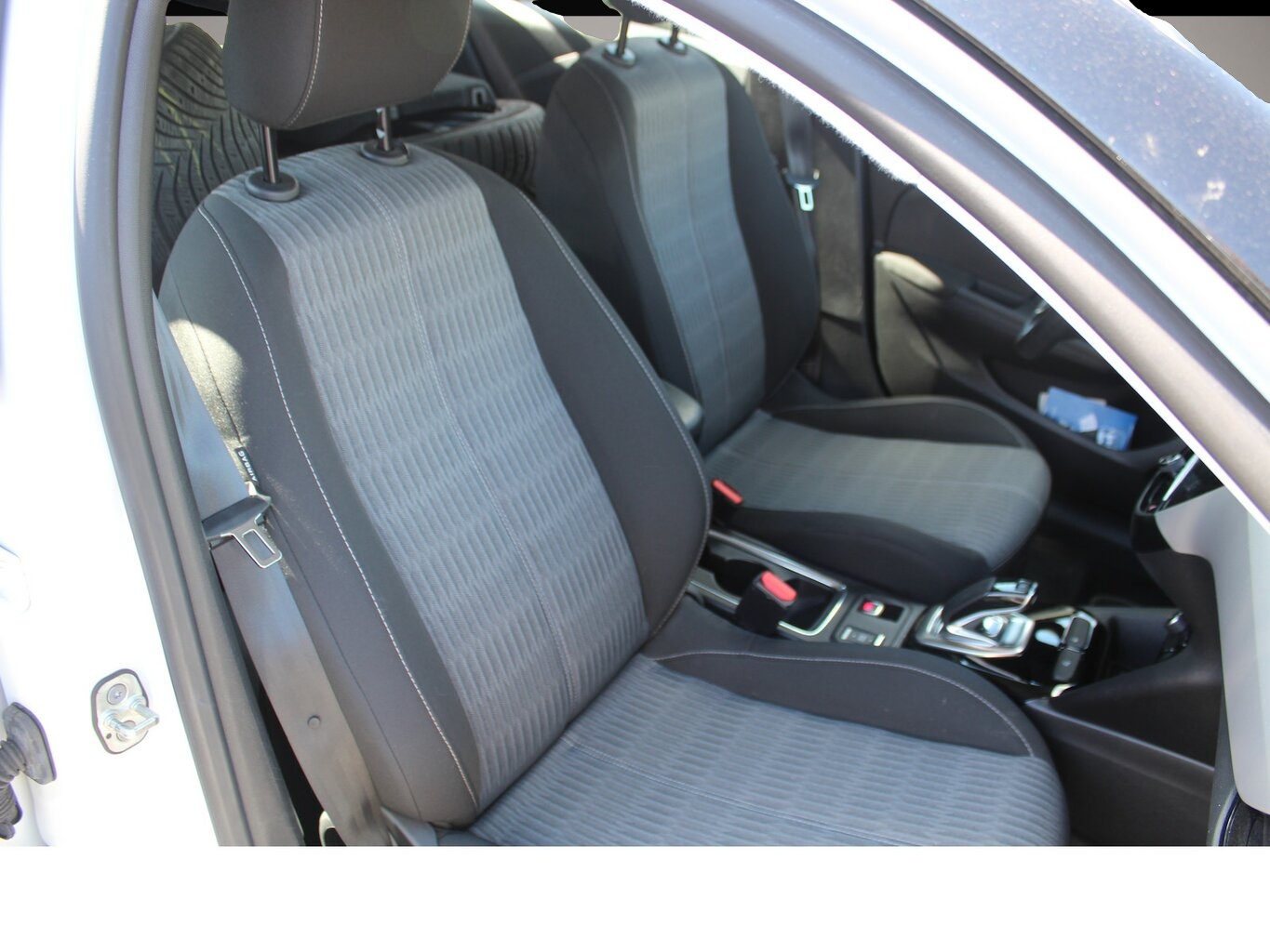 Bild 3 Opel Corsa e Edition DAB/ WP/Android/Tempomat/PDC...