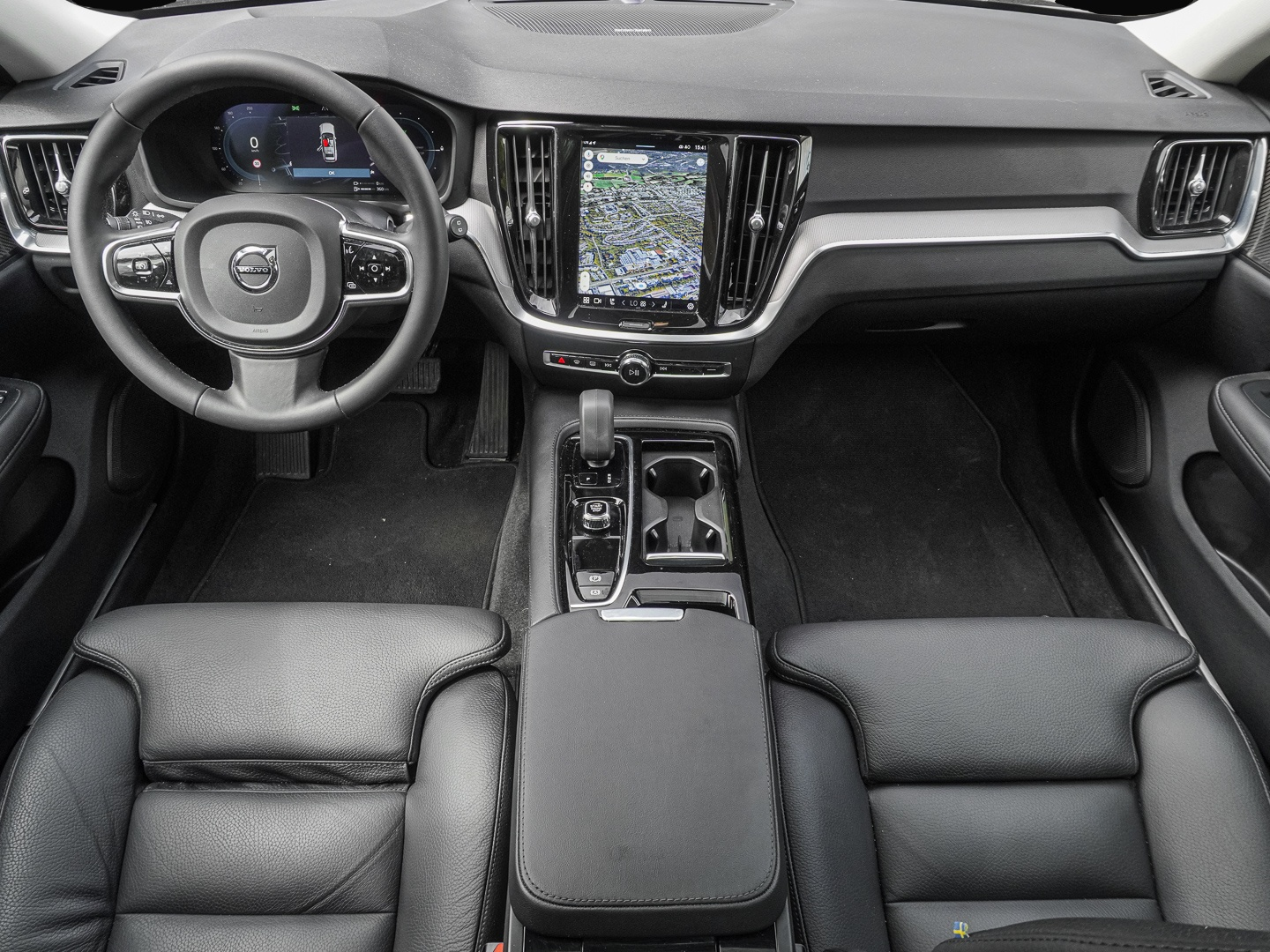 Bild 5 Volvo V60 Kombi Plus Dark Recharge Plug-In Hybrid AWD