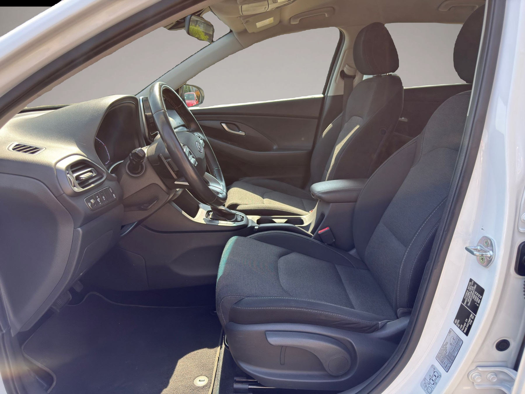 Bild 5 Hyundai i30 48V Hybrid CRDi 1.6 Kombi NAV AHK DAB