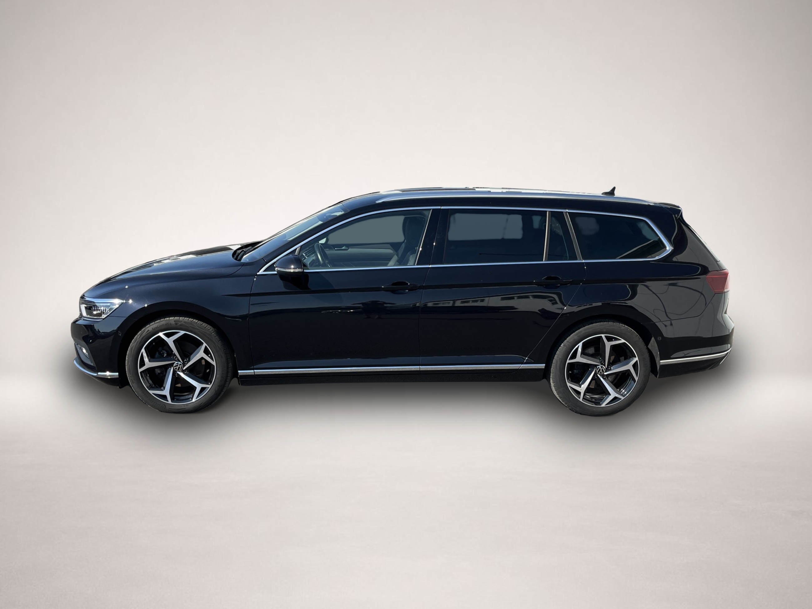 Bild 2 Volkswagen Passat Variant 2.0 TSI DSG Elegance 1,99 Fin. 18