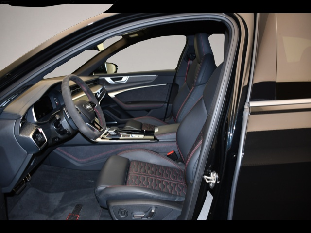 Bild 3 Audi RS6 RS 6 Avant 4.0 TFSI quattro tiptronic performanc